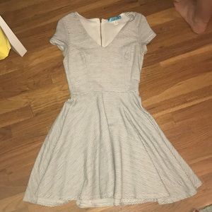 Francesca’s Grey Dress